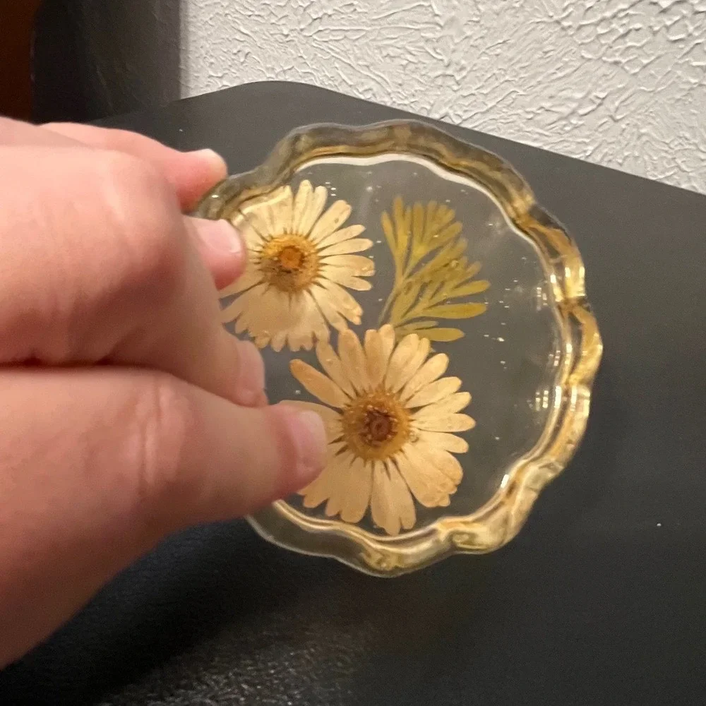 Unbranded handmade resin